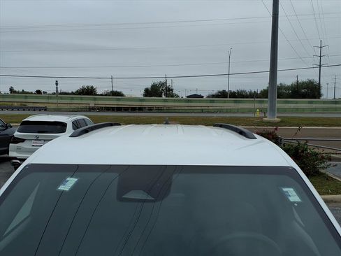 Used 2025 Jeep Grand Cherokee Limited image 10