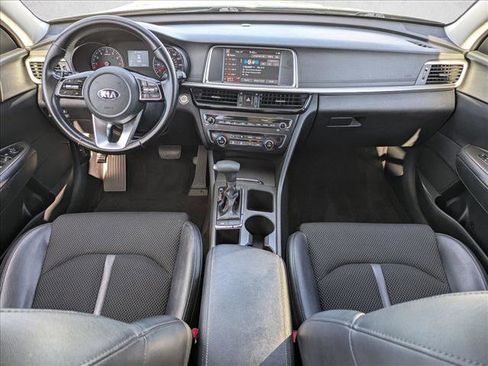 Used 2019 Kia Optima S image 16