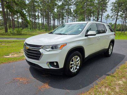 Used 2021 Chevrolet Traverse LT