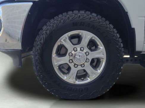 Used 2023 RAM 3500 Big Horn w/ Level 1 Equipment Group AWD/4WD image 11