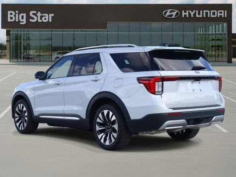 Used 2025 Ford Explorer Platinum w/ LUX Leather Package image 3