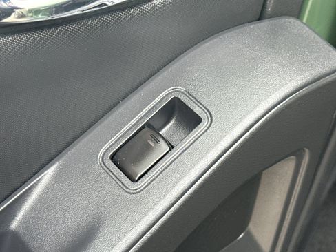 Used 2023 Nissan Frontier PRO-4X w/ Pro Convenience Package image 32