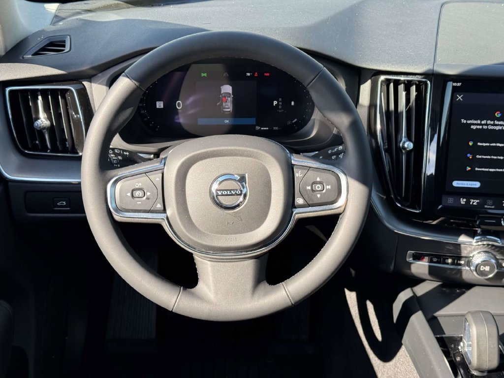 Used 2024 Volvo XC60 B5 Core w/ Protection Package Premier AWD/4WD image 12