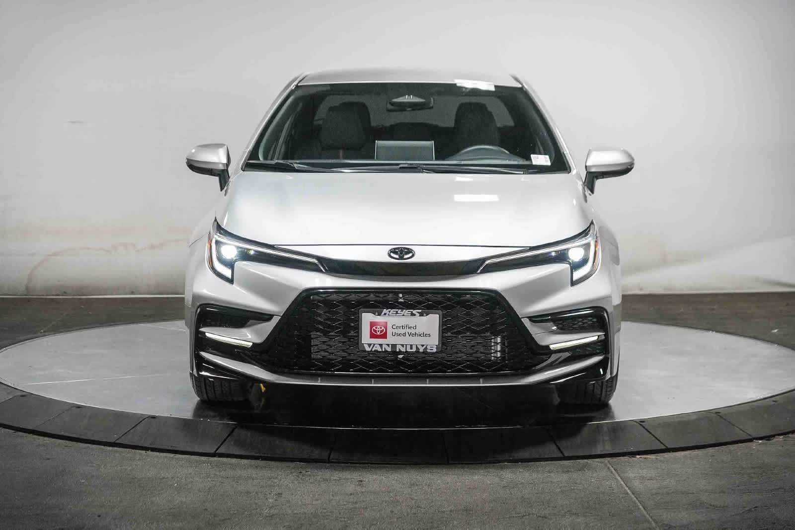 Certified 2026 Toyota Corolla SE w/ SE Package FWD image 8