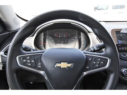 Used 2023 Chevrolet Malibu LT FWD image 15