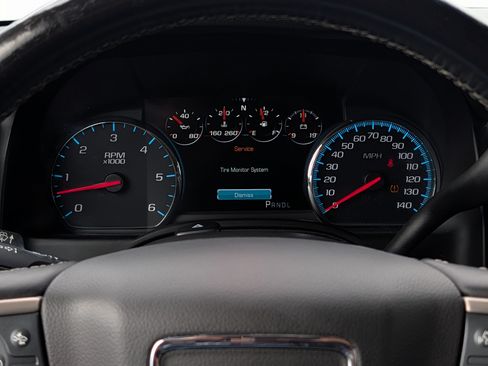 Used 2019 GMC Yukon XL Denali AWD/4WD image 30