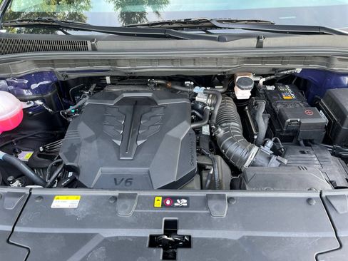 Used 2026 Kia Carnival FWD image 33
