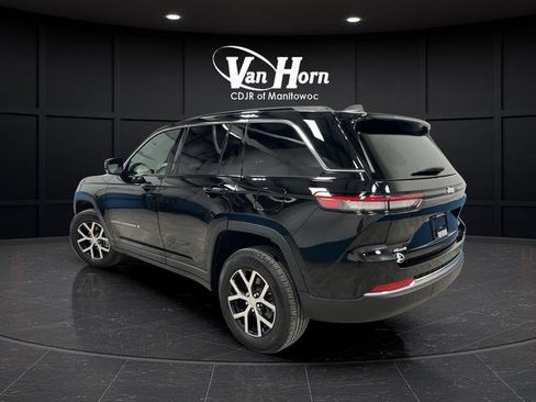 Used 2024 Jeep Grand Cherokee Limited image 5