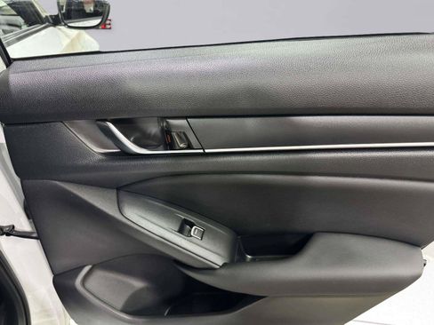 Used 2022 Honda Accord Sport image 34