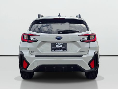Used 2024 Subaru Crosstrek 2.0i Premium AWD/4WD image 4