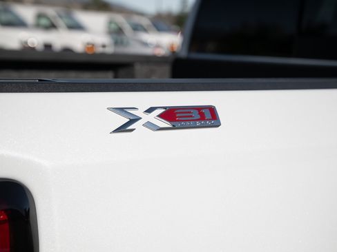 New 2026 GMC Sierra 1500 SLT w/ SLT Premium Plus Package image 27