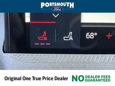 New 2025 Ford Maverick Lariat w/ 4K Tow Package image 16