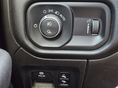 Used 2020 RAM 1500 Big Horn image 27