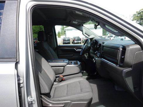 Used 2023 Chevrolet Silverado 1500 LT AWD/4WD image 33