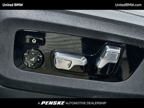 Used 2025 BMW X5 xDrive40i AWD/4WD image 4