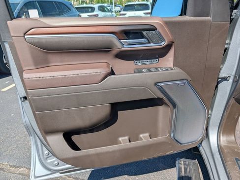 New 2026 GMC Sierra 1500 Denali w/ Denali Reserve Package AWD/4WD image 13