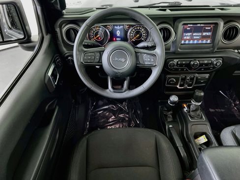 Used 2023 Jeep Gladiator Sport AWD/4WD image 21