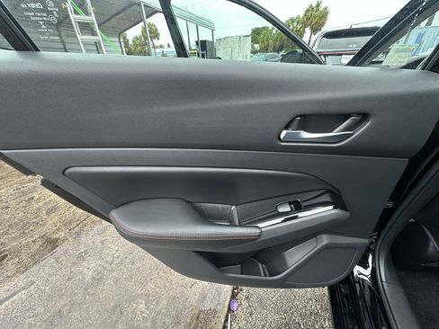 Used 2024 Nissan Altima 2.5 SR image 29