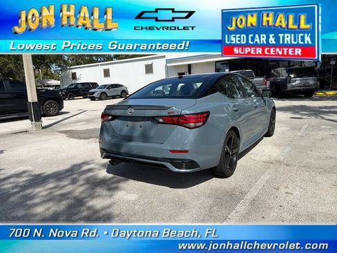 Used 2025 Nissan Sentra SR w/ SR Premium Package FWD image 9