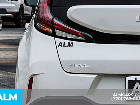 Used 2025 Kia Soul LX w/ LX Technology Package image 13