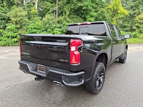 Used 2024 Chevrolet Silverado 1500 LT Trail Boss w/ Convenience Package II AWD/4WD image 7