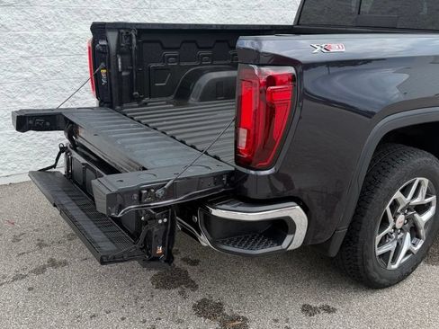 Used 2024 GMC Sierra 1500 SLT w/ SLT Premium Plus Package AWD/4WD image 5