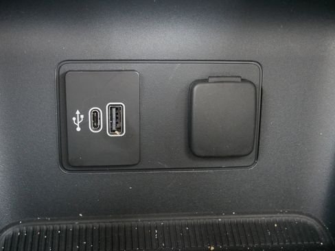 Used 2026 Ford Explorer Active w/ Active Comfort Package AWD/4WD image 33