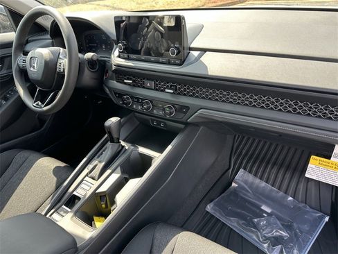 New 2025 Honda Accord SE image 15