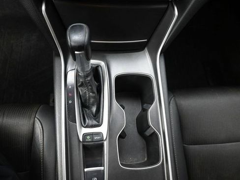 Used 2020 Honda Accord Sport image 21
