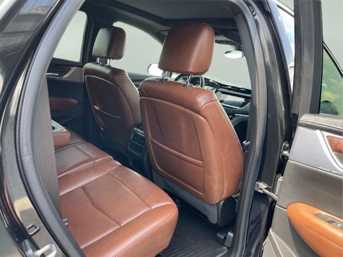 Used 2024 Cadillac XT5 Premium Luxury w/ LPO, Floor Liner Package AWD/4WD image 18