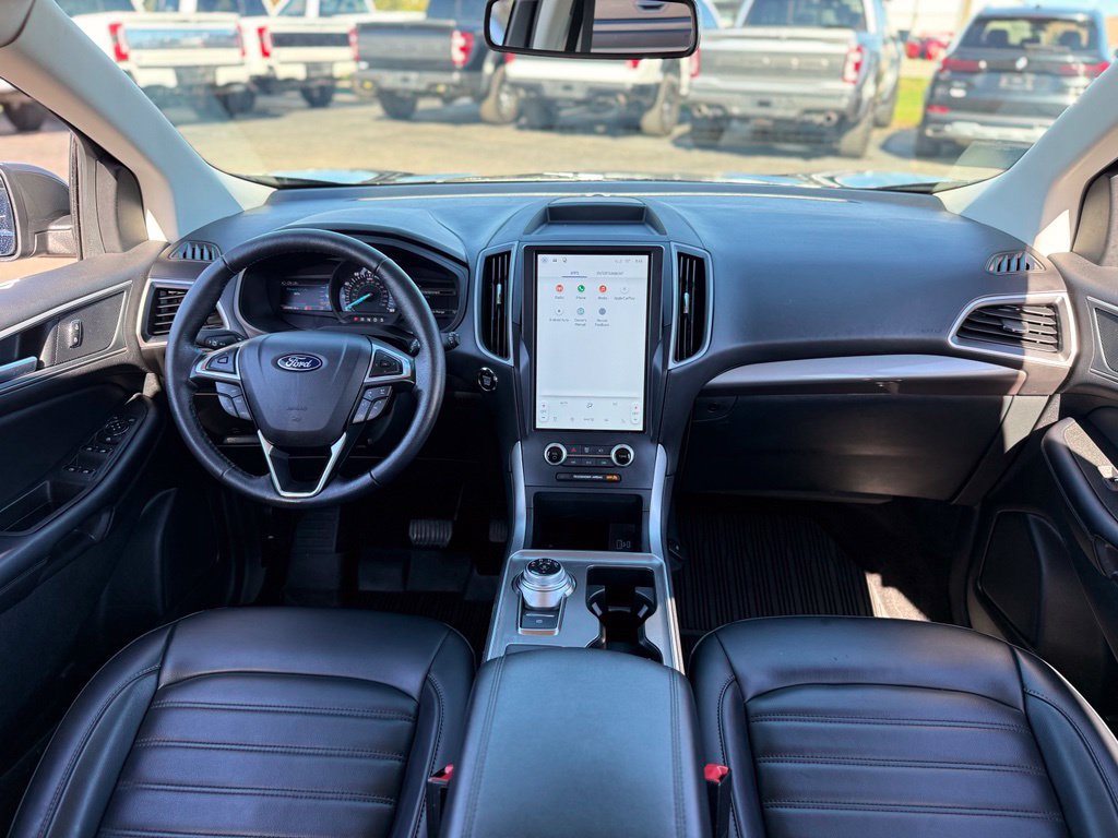 Used 2024 Ford Edge SEL w/ Convenience Package AWD/4WD image 2