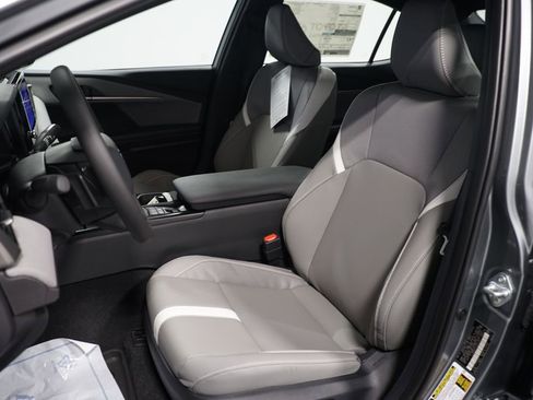 New 2026 Toyota Camry SE image 28