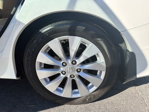 Used 2015 Honda Accord EX-L image 34