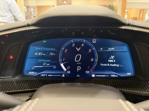 Used 2021 Chevrolet Corvette Stingray Premium Conv w/ Z51 Performance Package image 11