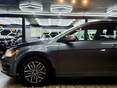 Used 2015 Volkswagen Golf S FWD image 4