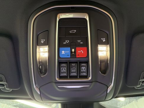 New 2025 Jeep Grand Cherokee L Summit image 26