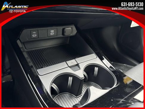 New 2026 Toyota Prius SE image 16