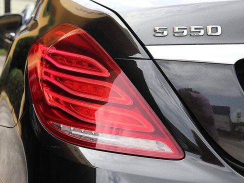 Used 2015 Mercedes-Benz S 550 Sedan image 59