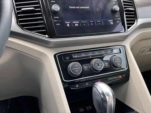 Used 2019 Volkswagen Atlas SEL image 34