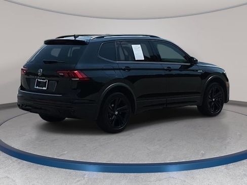 Used 2024 Volkswagen Tiguan SE R-Line FWD image 5