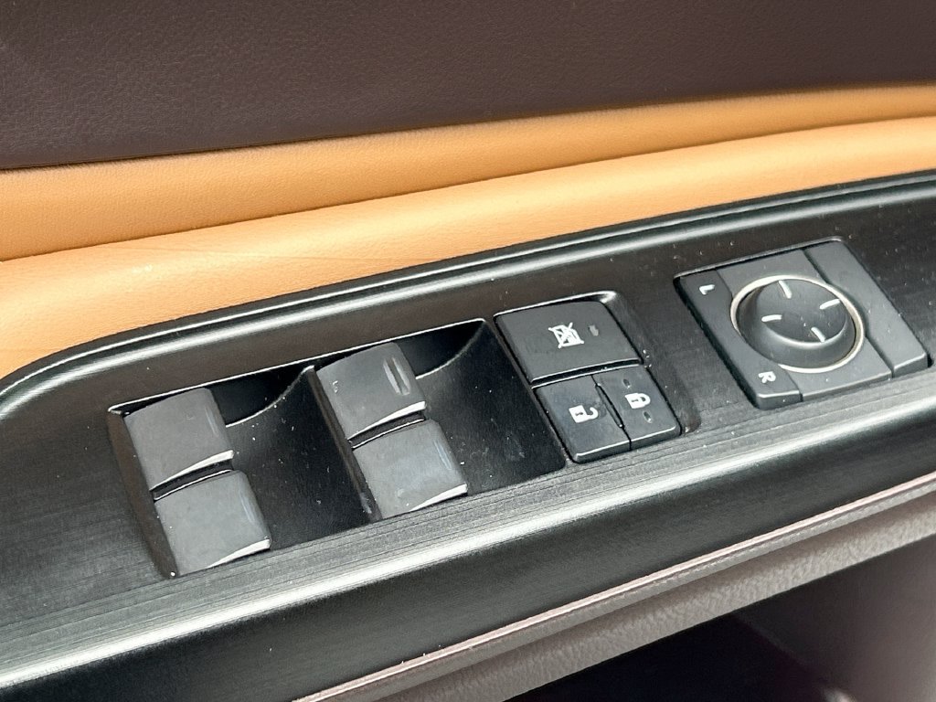Used 2019 Lexus ES 350 Ultra Luxury FWD image 28