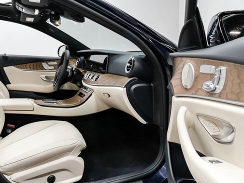 Used 2023 Mercedes-Benz E 350 4MATIC Sedan image 51