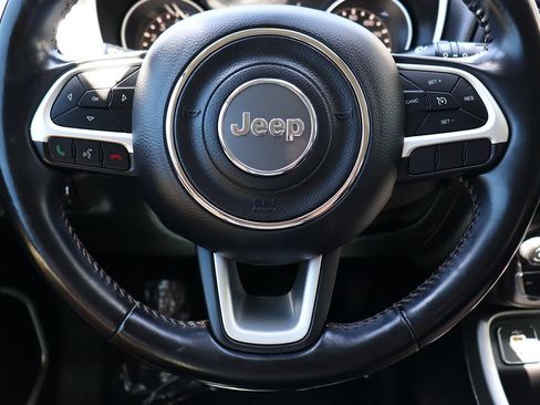 Used 2020 Jeep Compass Latitude FWD image 55