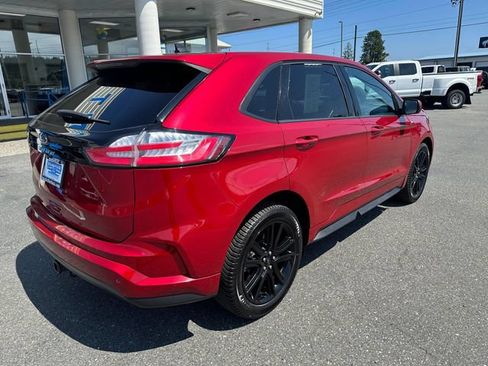 Used 2022 Ford Edge ST-Line w/ Class II Trailer Tow Package AWD/4WD image 2