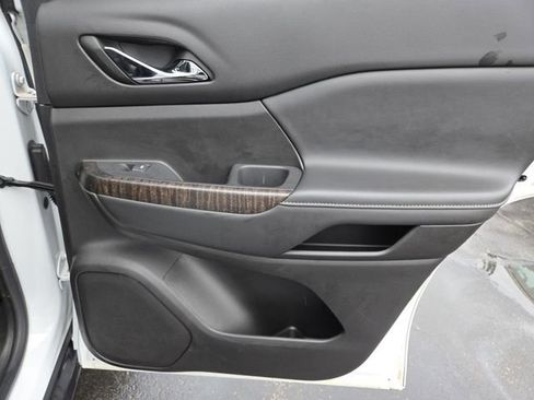 Used 2023 GMC Acadia Denali w/ Denali Ultimate Package image 30