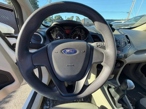 Used 2012 Ford Fiesta S FWD image 19