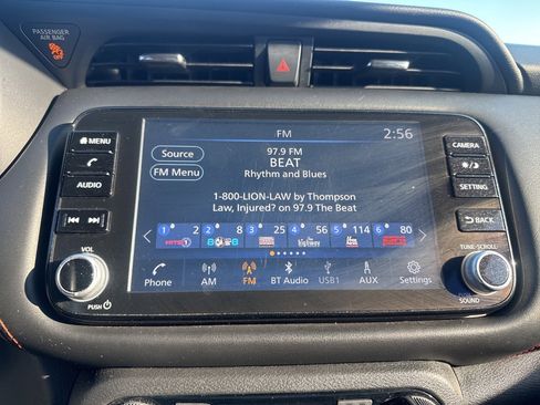 Used 2023 Nissan Kicks SR w/ SR Premium Package image 29