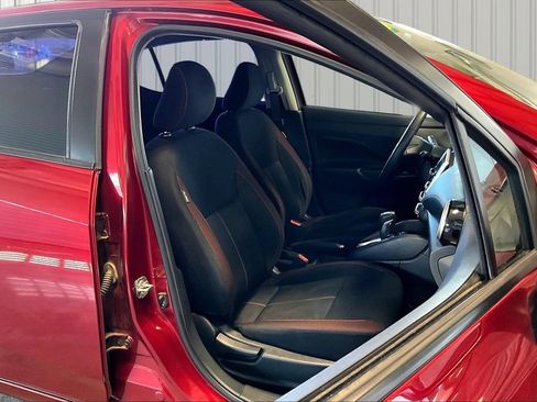 Used 2020 Nissan Versa SR FWD image 16