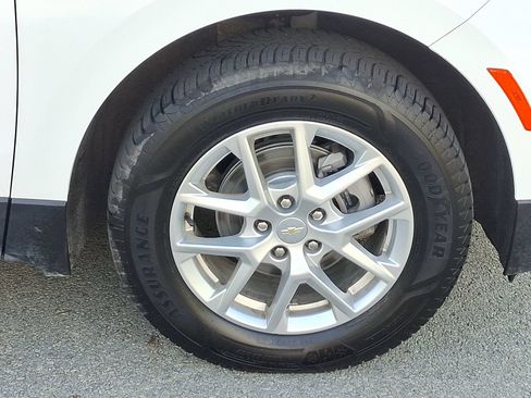 Used 2023 Chevrolet Equinox LT AWD/4WD image 8