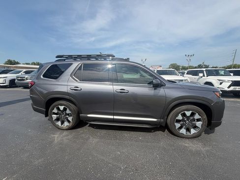 Used 2026 Honda Pilot Elite image 2
